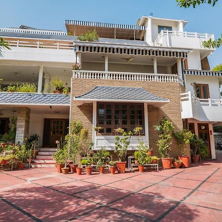 ג'איפור Giri Homestay By Vista Rooms מראה חיצוני תמונה