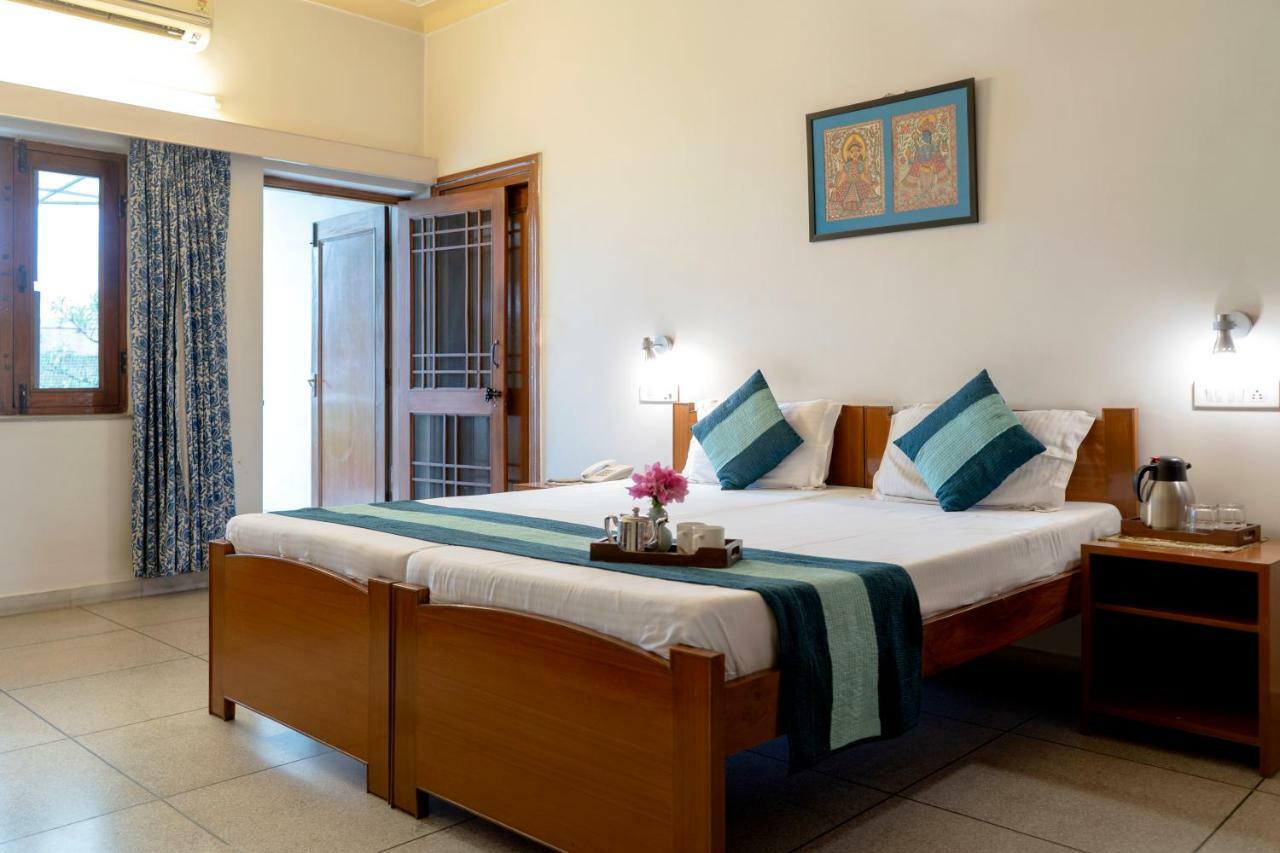 ג'איפור Giri Homestay By Vista Rooms מראה חיצוני תמונה