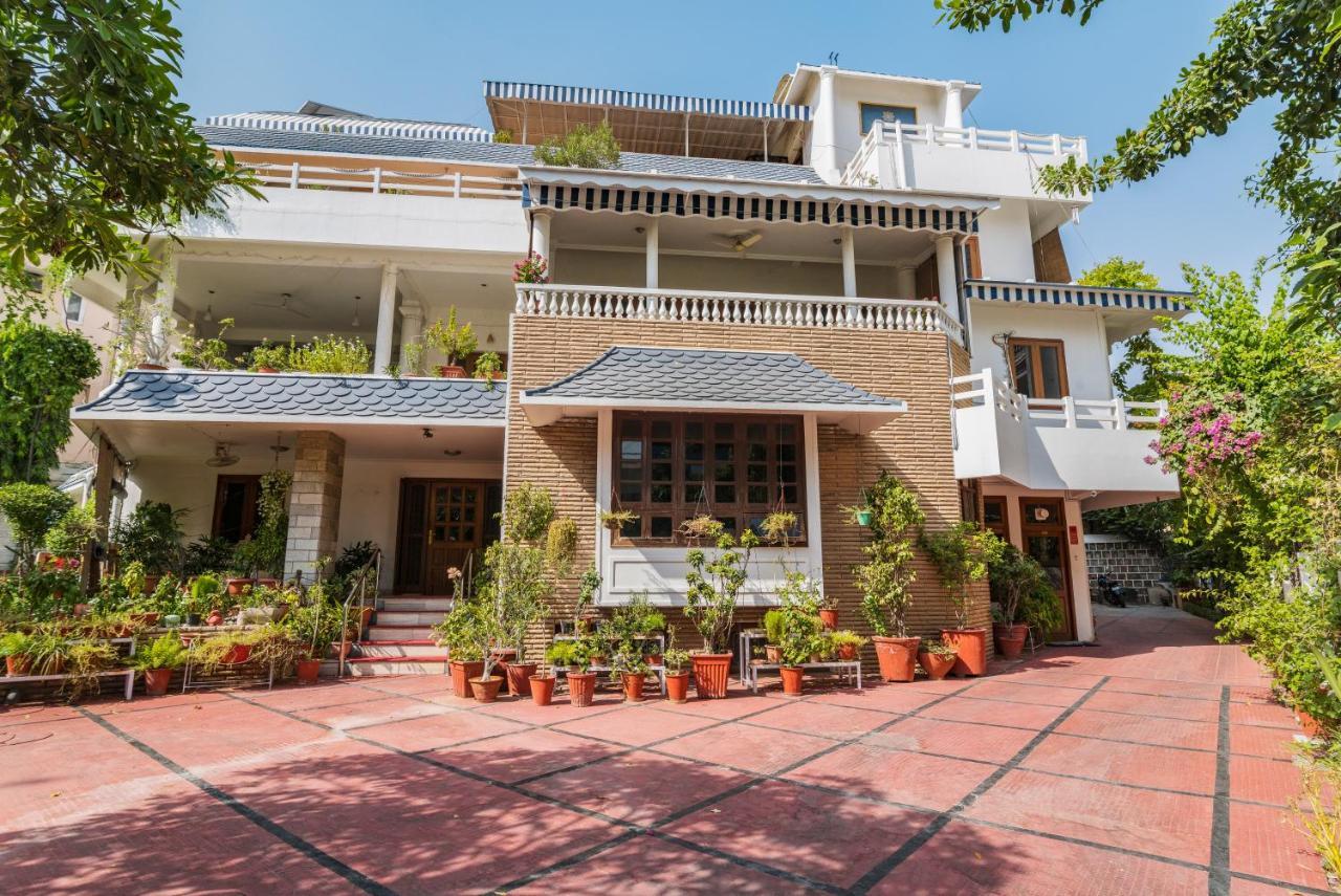 ג'איפור Giri Homestay By Vista Rooms מראה חיצוני תמונה