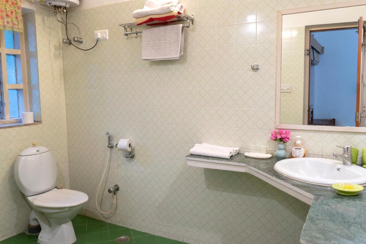 ג'איפור Giri Homestay By Vista Rooms מראה חיצוני תמונה